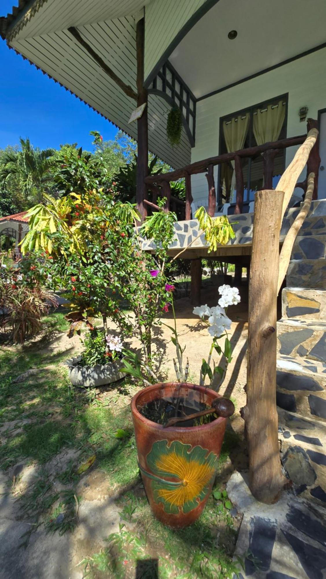 Koh Kood Garden House Hotel Ban Lak Uan Exterior foto